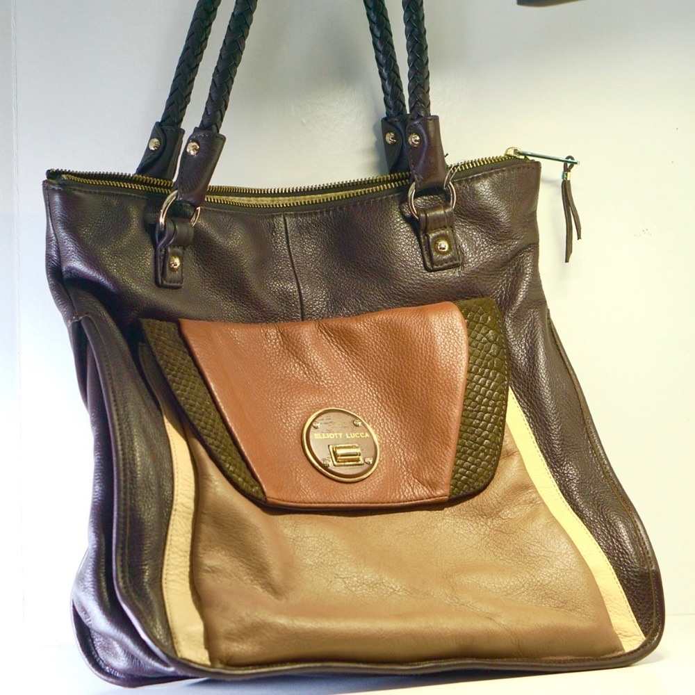 Elliott Lucca Leather Purse NWT